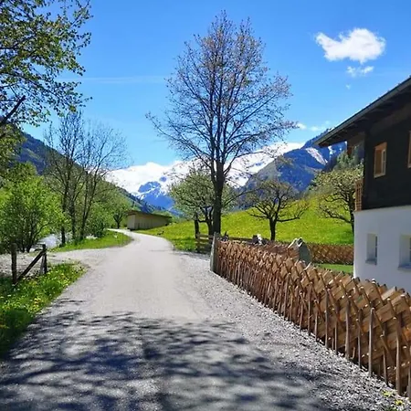 Johanna 4 تاكسنباخ