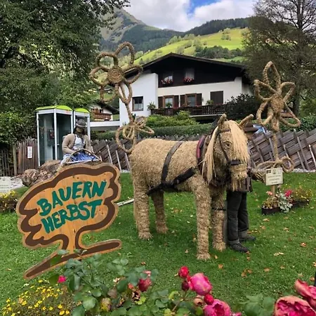 Johanna 4 탁센바흐